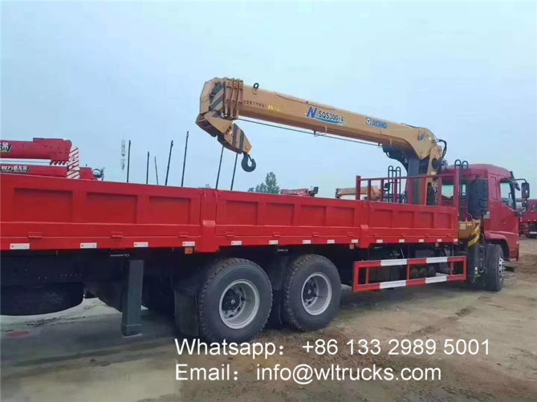 6x4 Shacman Xuande 12 ton Straight Arm Truck mounted Crane fuel truck