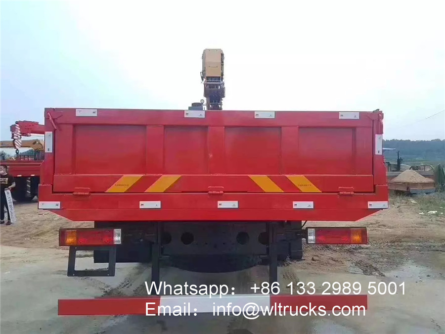 Shacman 12 ton Truck mounted Crane