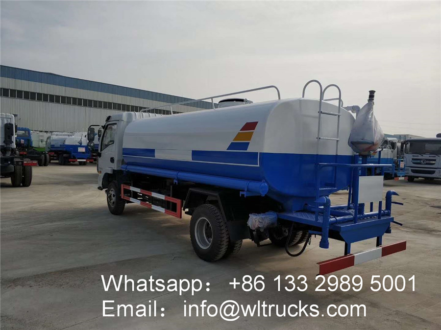 Yuejin water tank truck