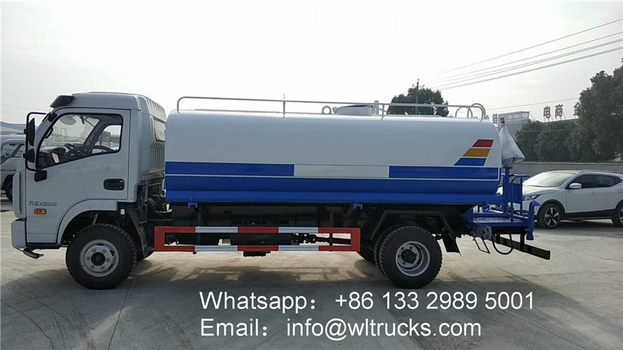 Yuejin water truck