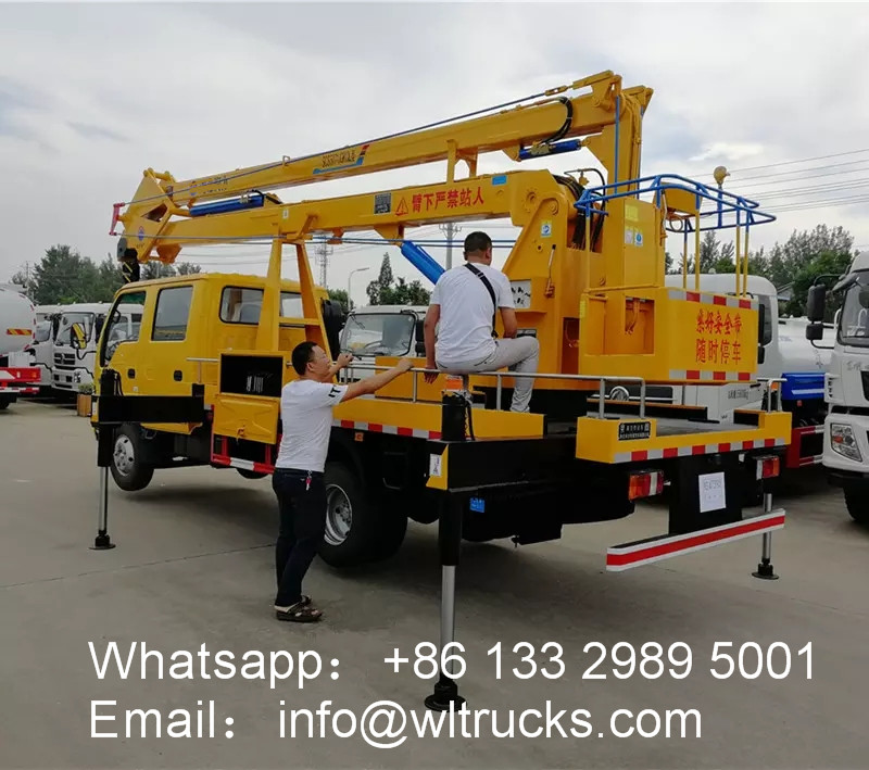 folding arm aerial platform truck