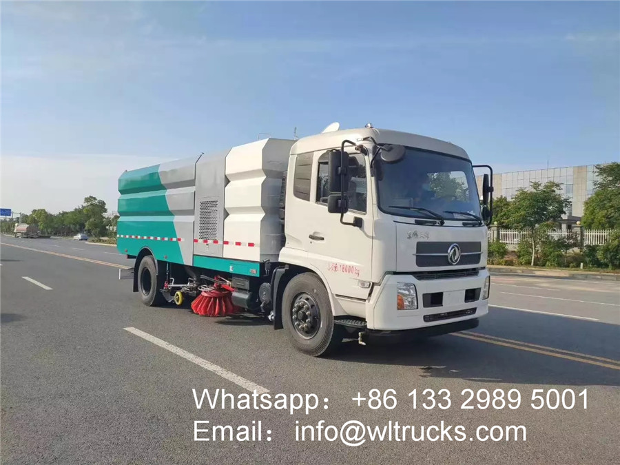 road washing sweeper truck