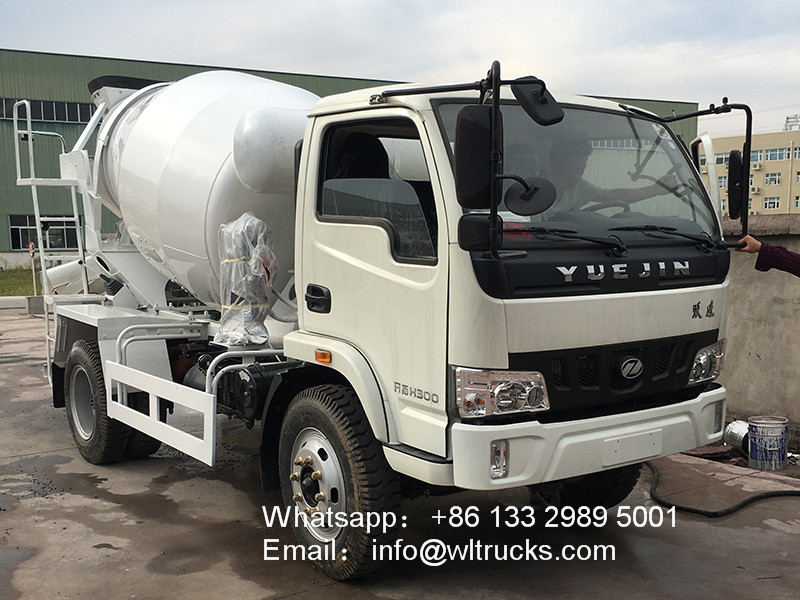 Yuejin 4cbm self mixing concrete truck