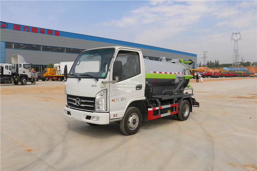 vacuum tank truck