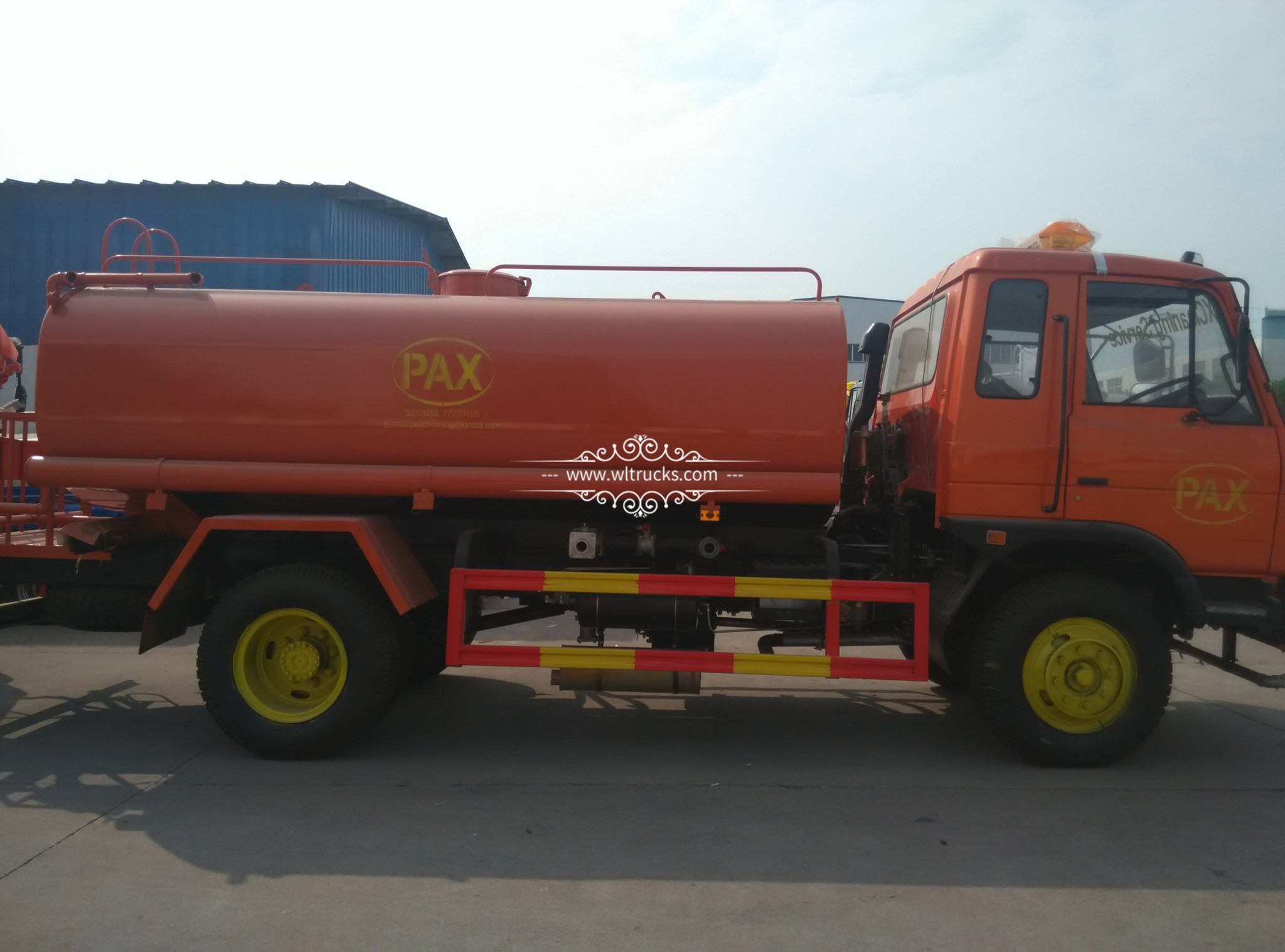 water Sprinkler truck