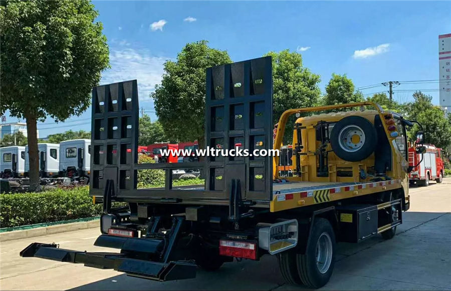 3 ton Wrecker truck