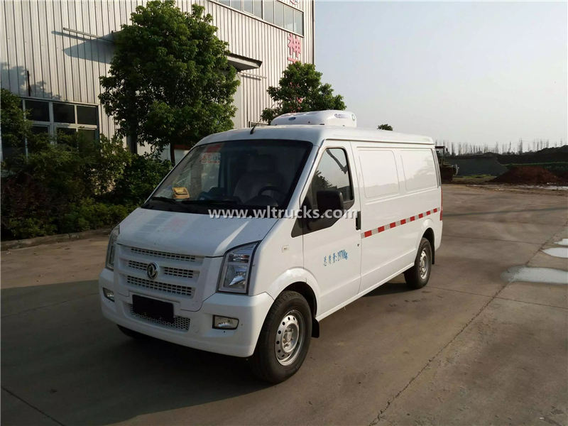 Dongfeng 3m3 Minibus freezer truck