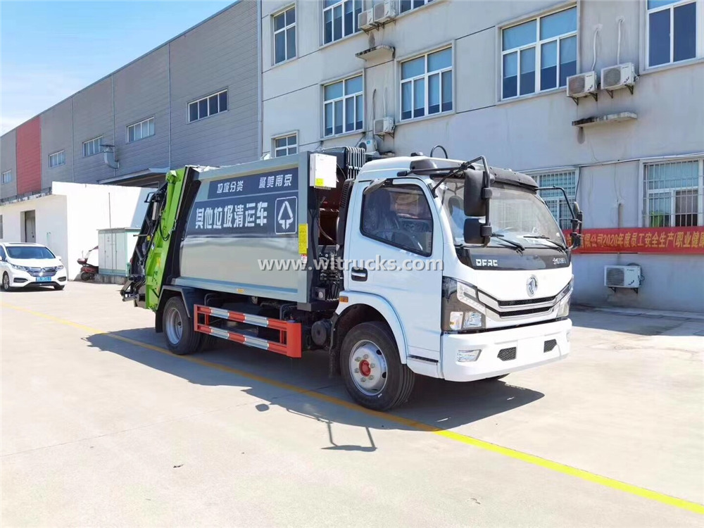 Dongfeng 8 tons rear sealed garbage compactor truck