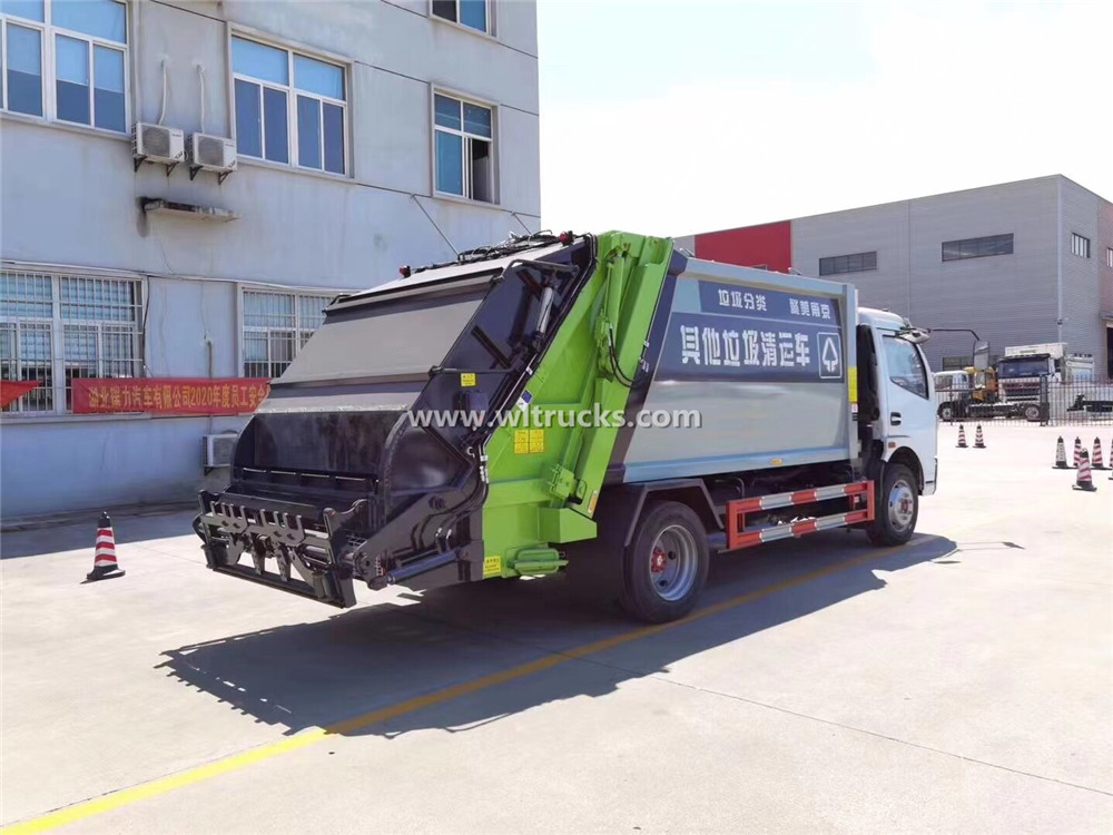 Dongfeng 8m3 rear sealed garbage compactor truck