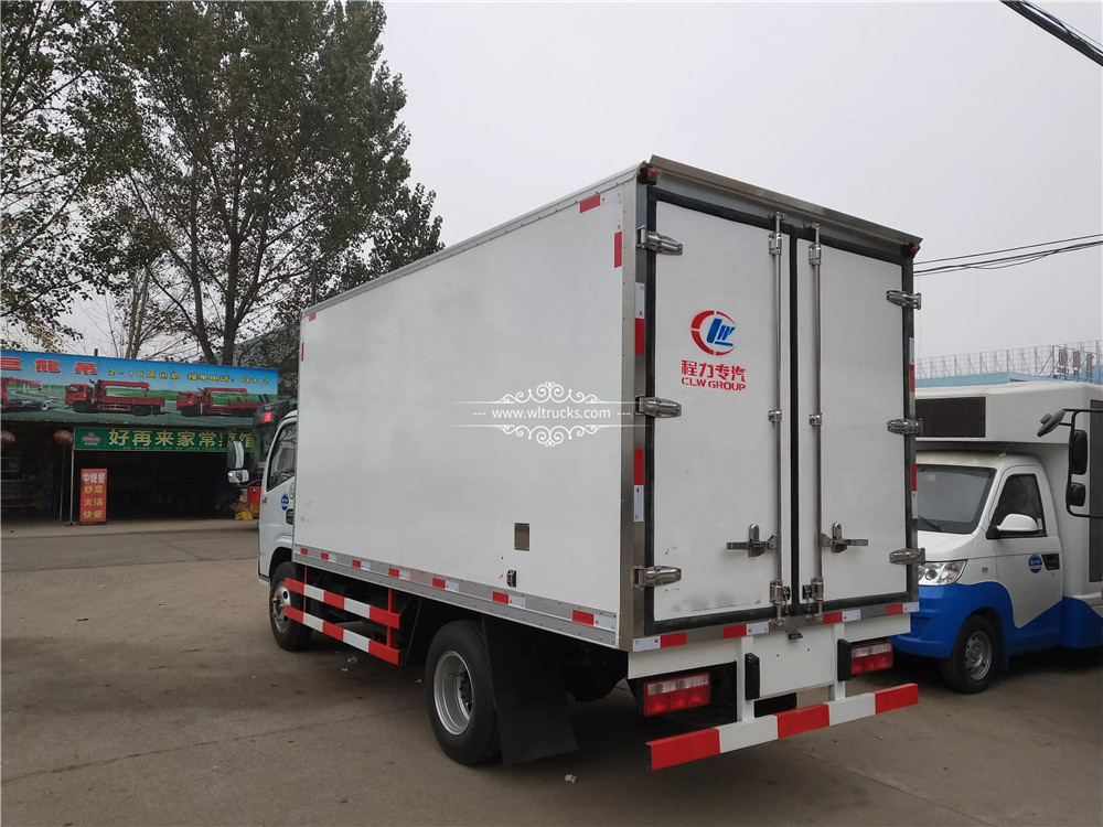 Dongfeng Stainless steel refrigerated truck