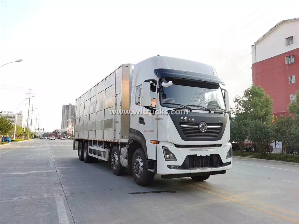 Dongfeng Tianlong Livestock transport vehicle