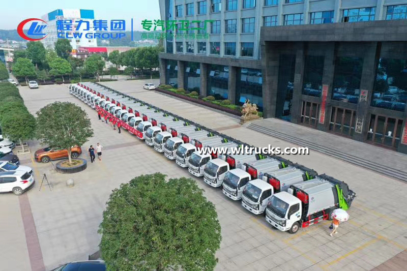 Dongfeng compactor garbage truck 