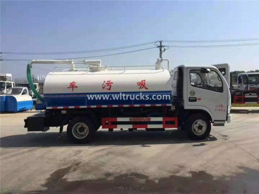 Dongfeng mini septic tank suction truck