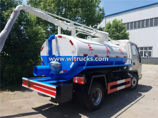 Forland 3000L fecal suction truck