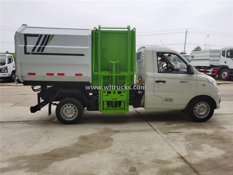 Foton 3cbm hanging bucket garbage truck