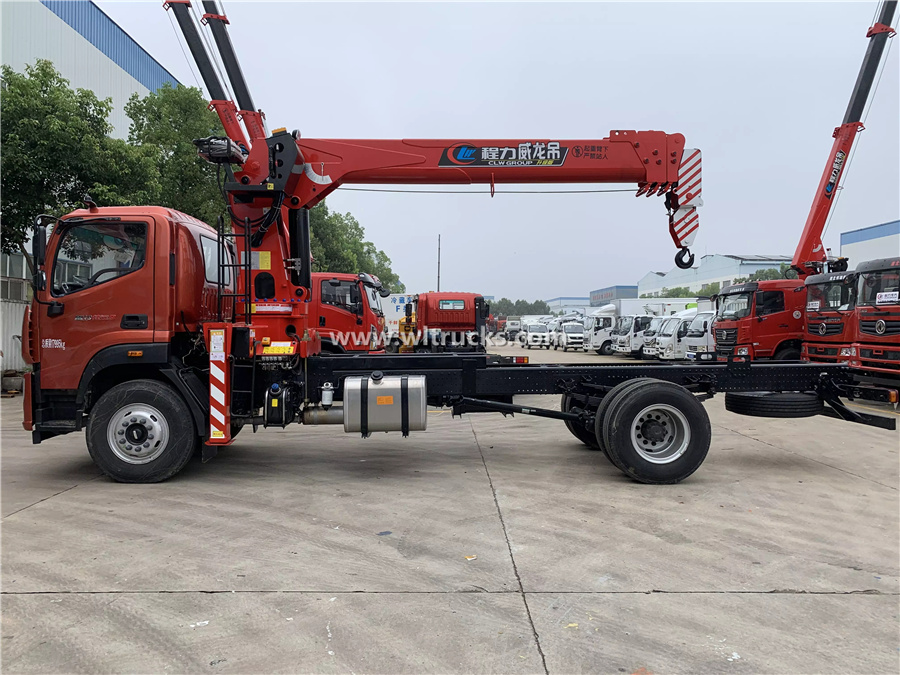 Foton Aoling 8 tons 4 sections straight arm truck crane