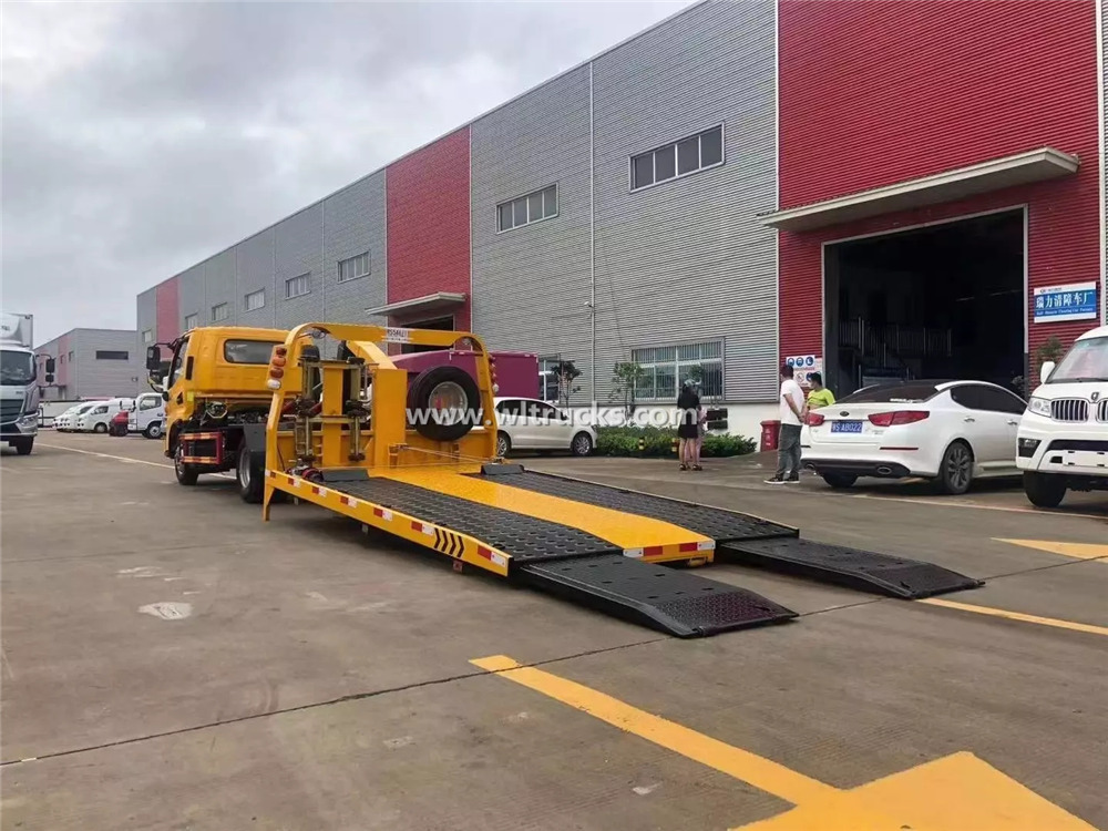 Fully floor type flatbed tow truck