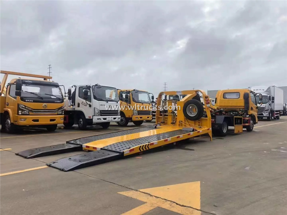 Fully floor type flatbed wrecker truck