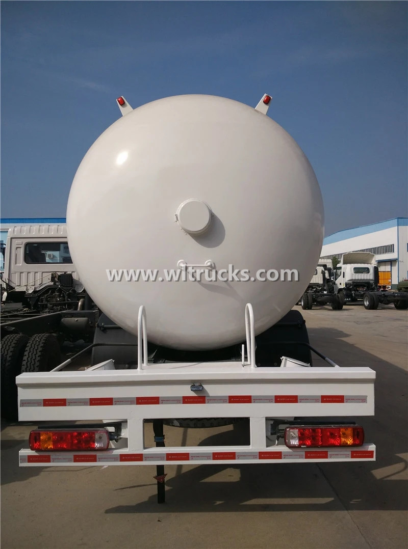 HOWO 10 Metric Tonne LPG Refilling truck