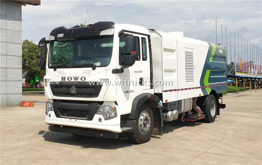 HOWO 10 ton vacuum cleaner sweeper truck