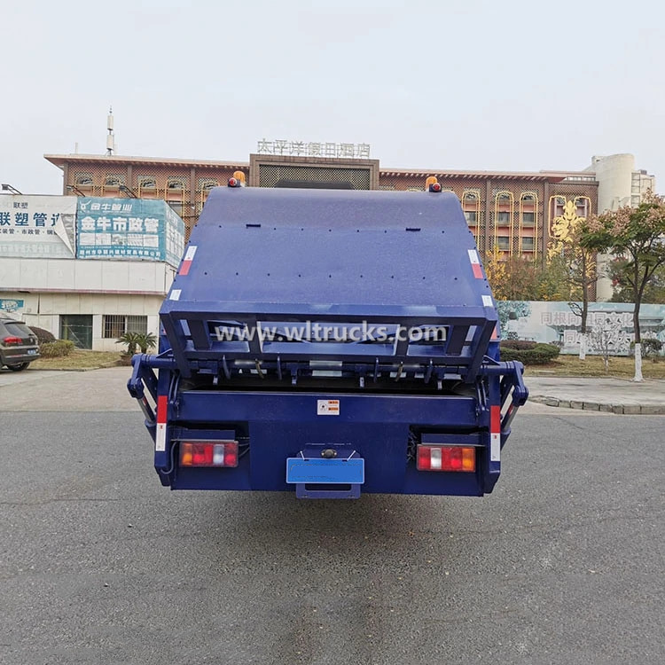 HOWO 8cbm waste collection garbage compactor truck