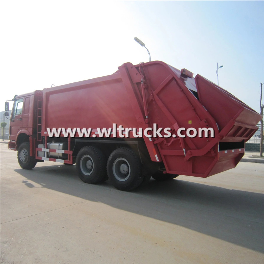 HOWO Compactor Garbage Truck