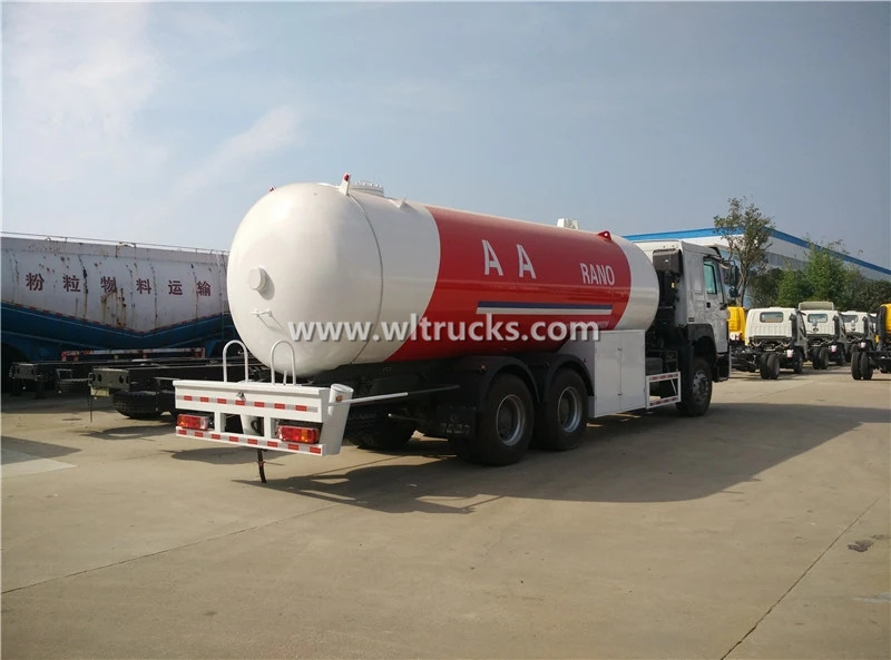 HOWO Gas Refilling truck