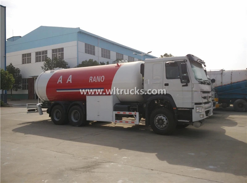 HOWO LPG Gas Refilling truck