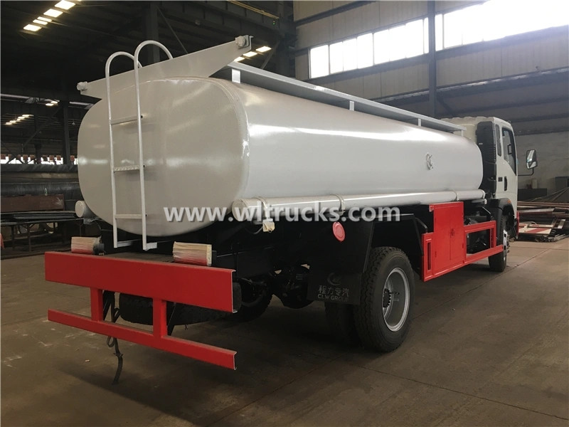 HOWO Petrol and Diesel Refueler truck