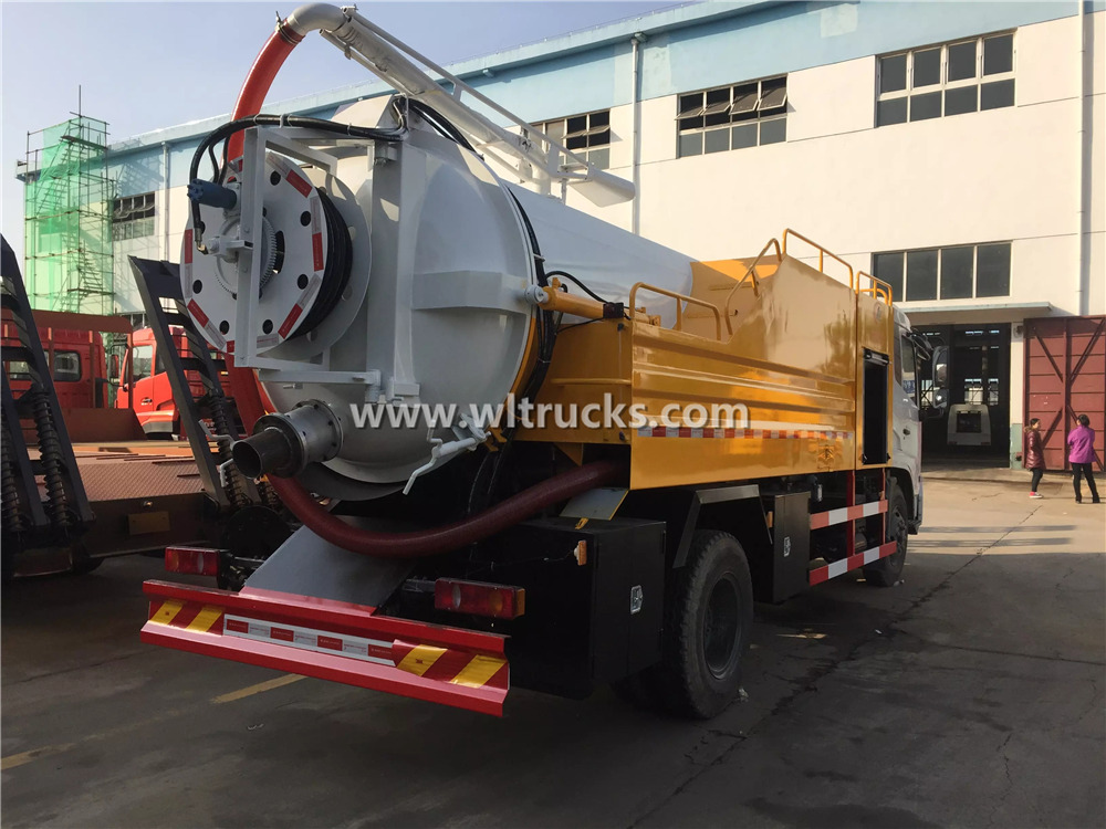 High pressure jetting sewage suction truck