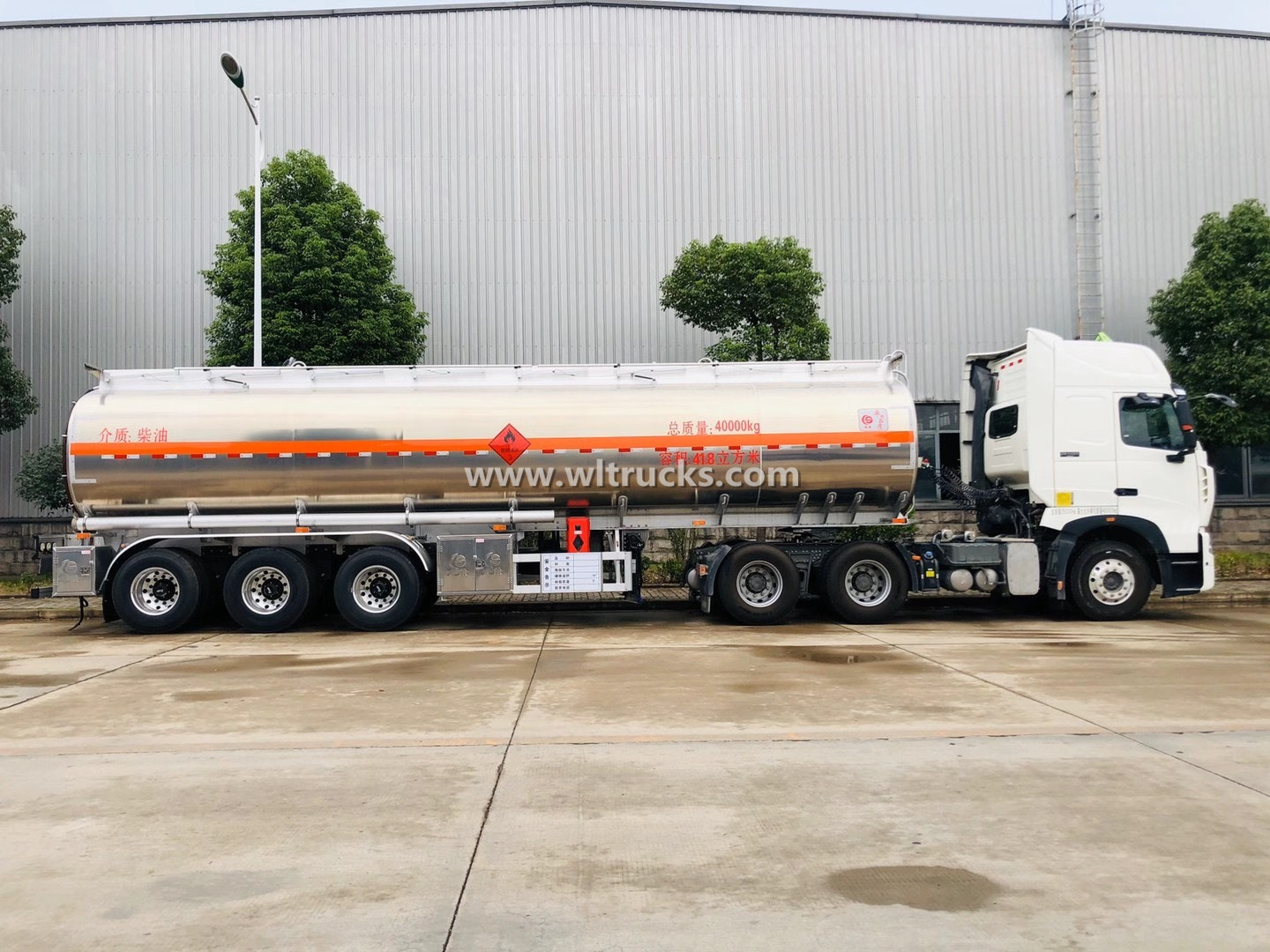 Howo 42000L fuel tank truck semi trailer