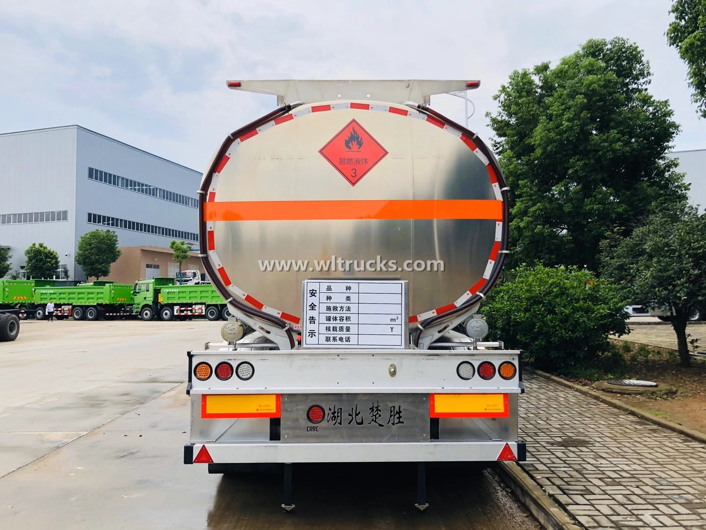 Howo 42000L fuel tank truck trailer