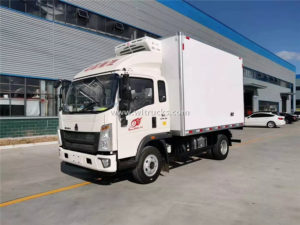 Howo refrigerated truck