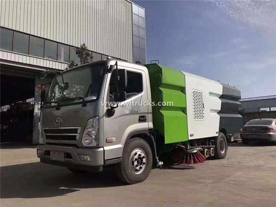 Hyundai 9m3 washing and sweeping truck