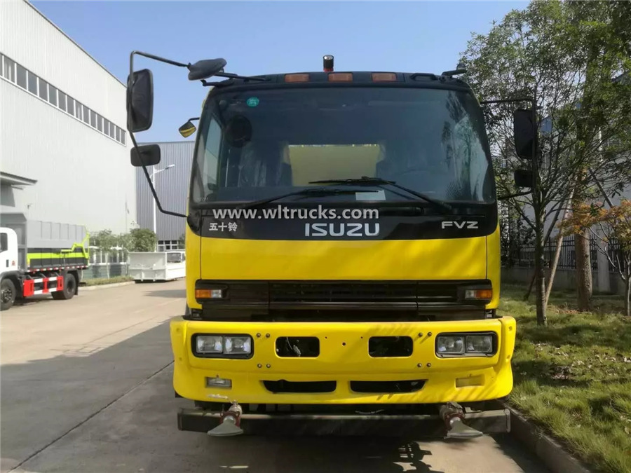 ISUZU 18m3 fire water tank truck