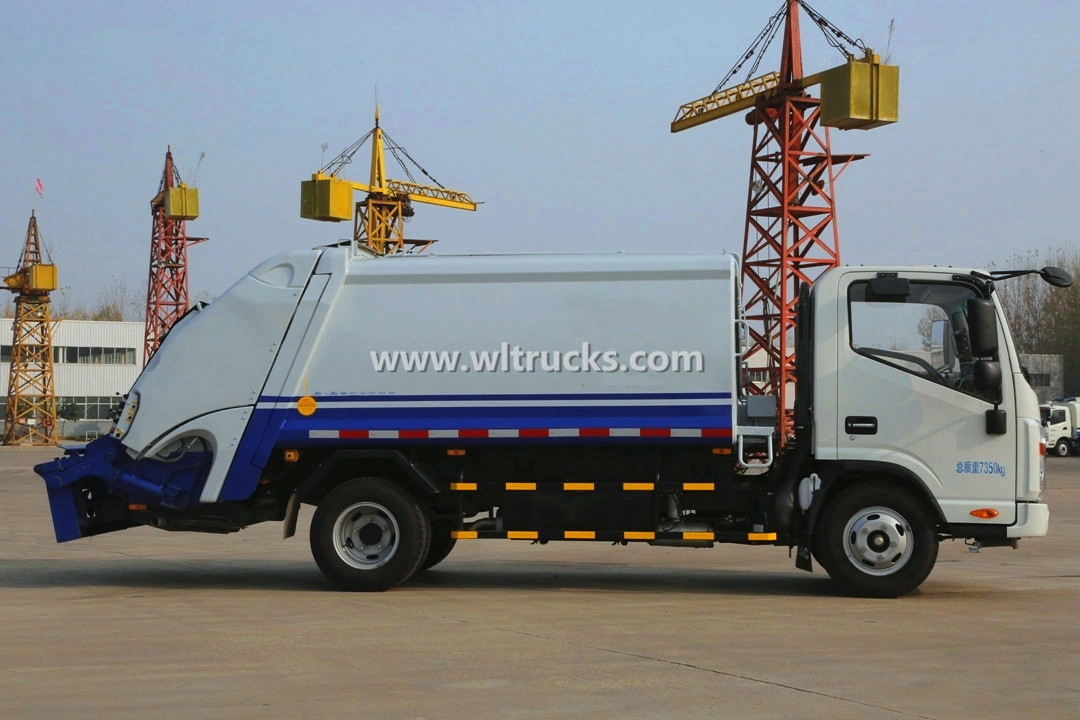 JAC 5cbm Compactor Garbage Truck