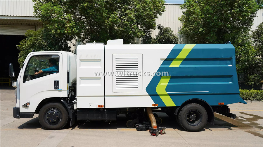 JMC vacuum cleaner sweeper truck