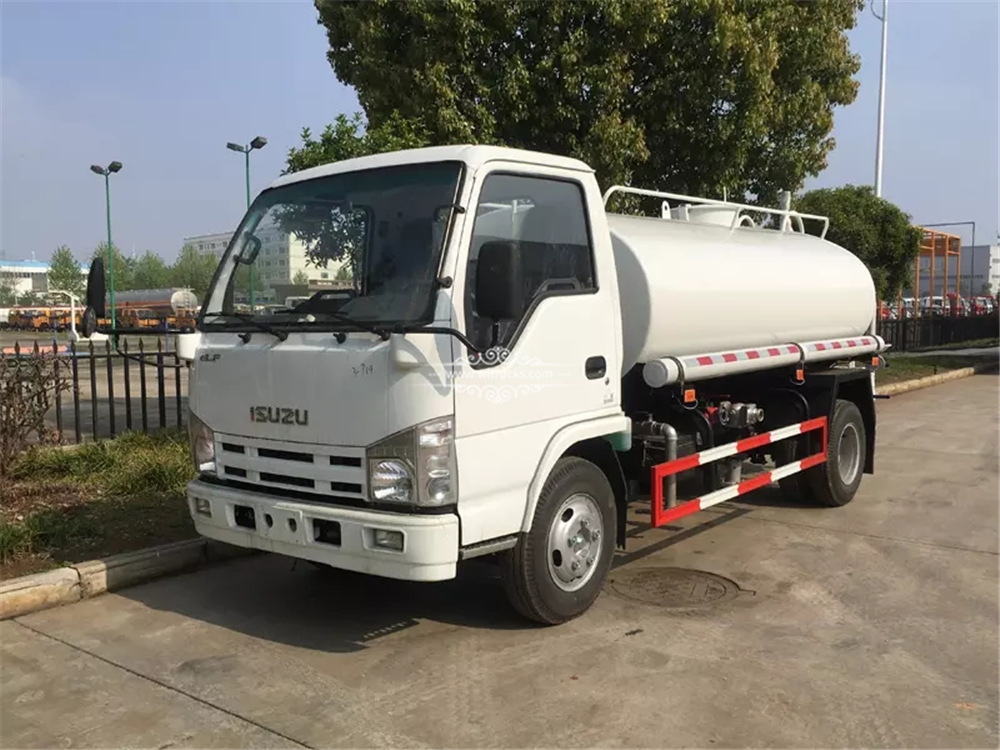 Japan water tank truck