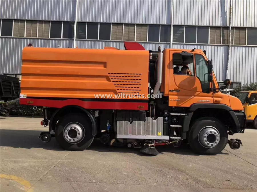 Mercedes Benz 10m3 washing sweeping truck