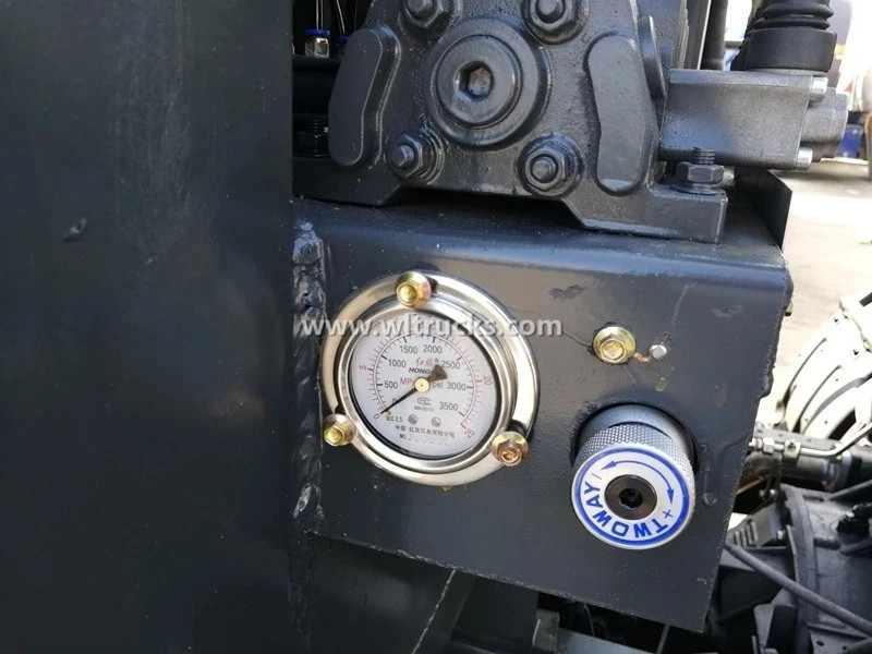 Refuse Garbage Compactor Truck Pressure gauge