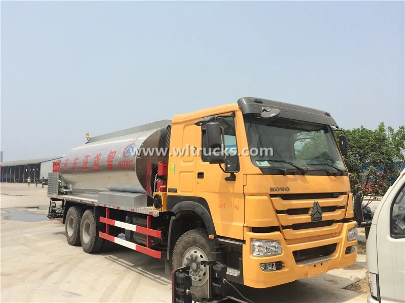 Sinotruk HOWO 18000 Liters Asphalt Distributor Truck