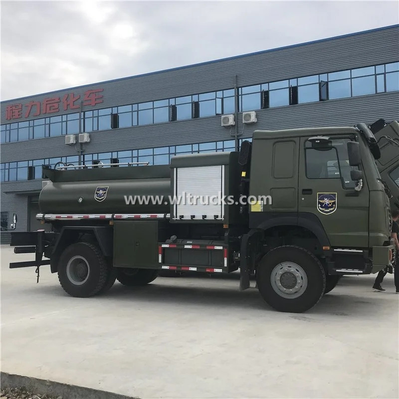 Sinotruk HOWO 4x4 Aircraft Refueller Vehicles