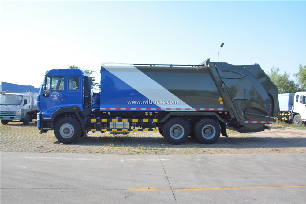 compressed garbage collection truck