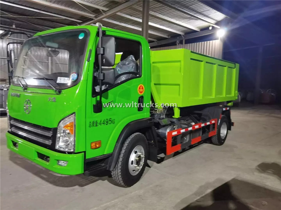 construction waste transfer truck