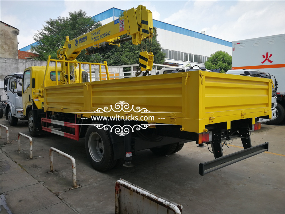 truck crane with drilling machine