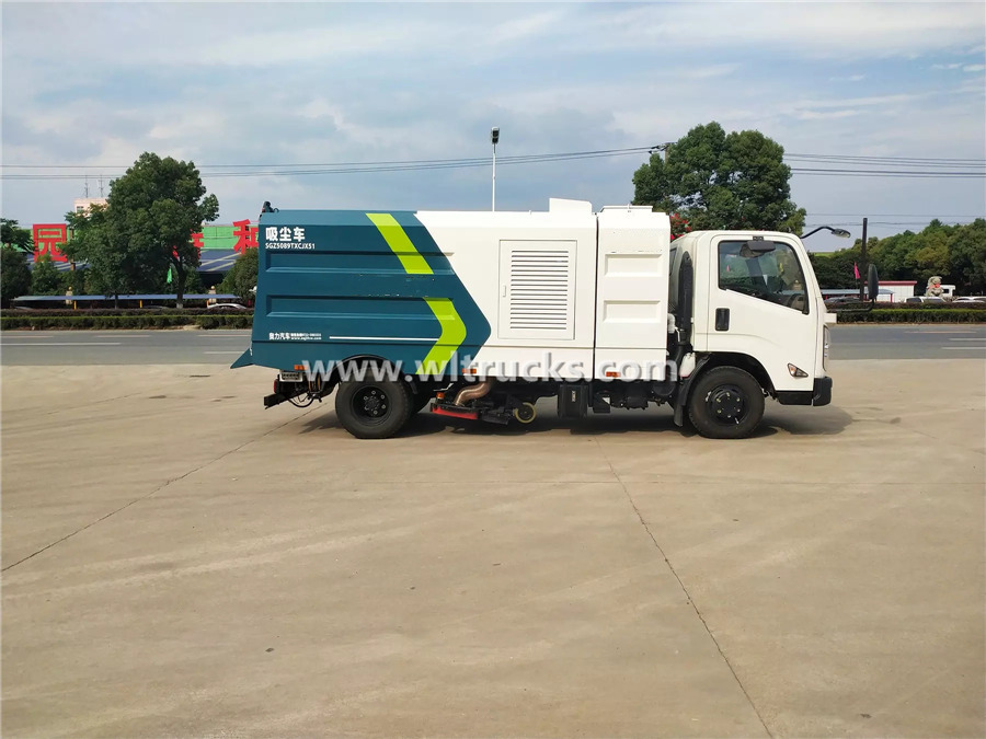 vacuum cleaner sweeper truck