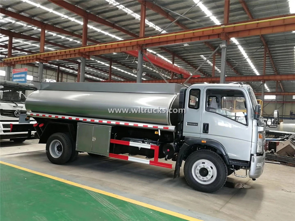 4X4 Fuel Refueling Truck