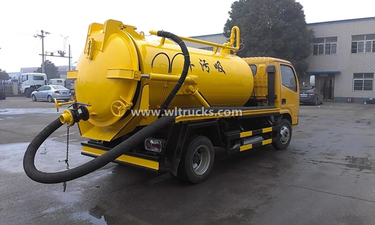 5000 liters Vacuum Sewage Truck