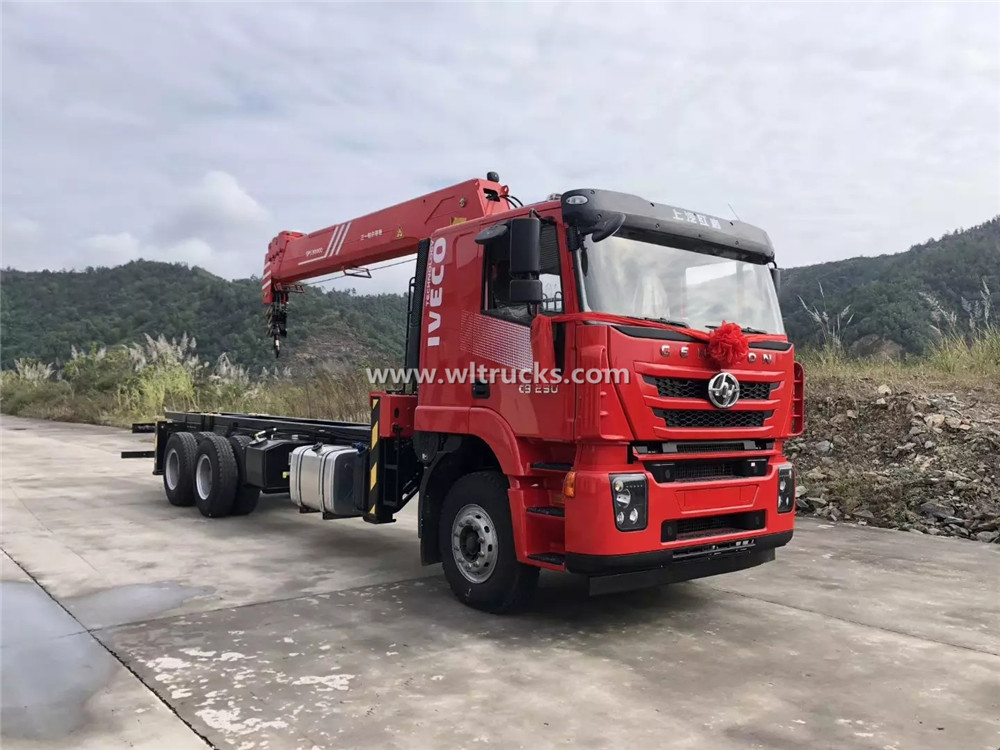 6x4 Iveco 10 ton truck mounted crane