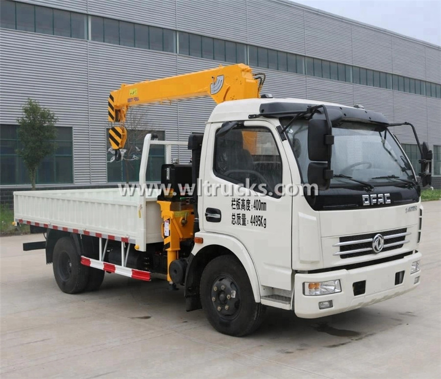 DFAC 5 ton Cargo Lorry truck crane